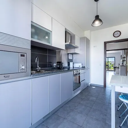 Appartamento Modern & Central, Gated With Pool *