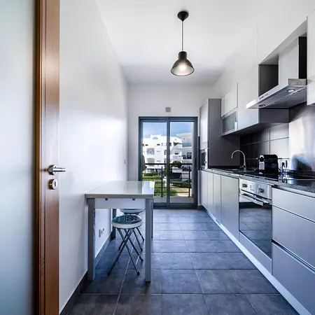Appartamento Modern & Central, Gated With Pool Albufeira