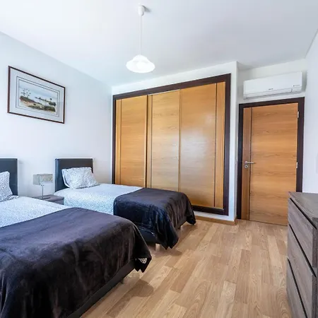 Modern & Central, Gated With Pool Appartamento *