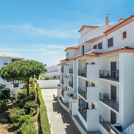 Modern & Central, Gated With Pool * Albufeira